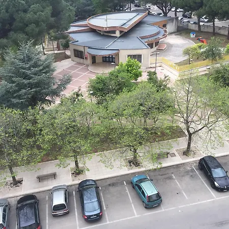 Piazza Partigiani *